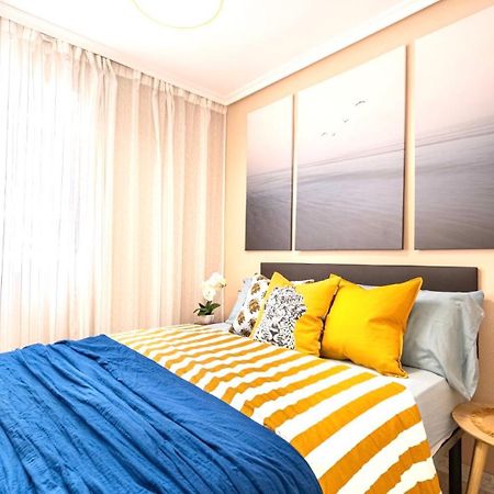 Apartamento A 3 Minutos De La Playa Torrevieja Luaran gambar